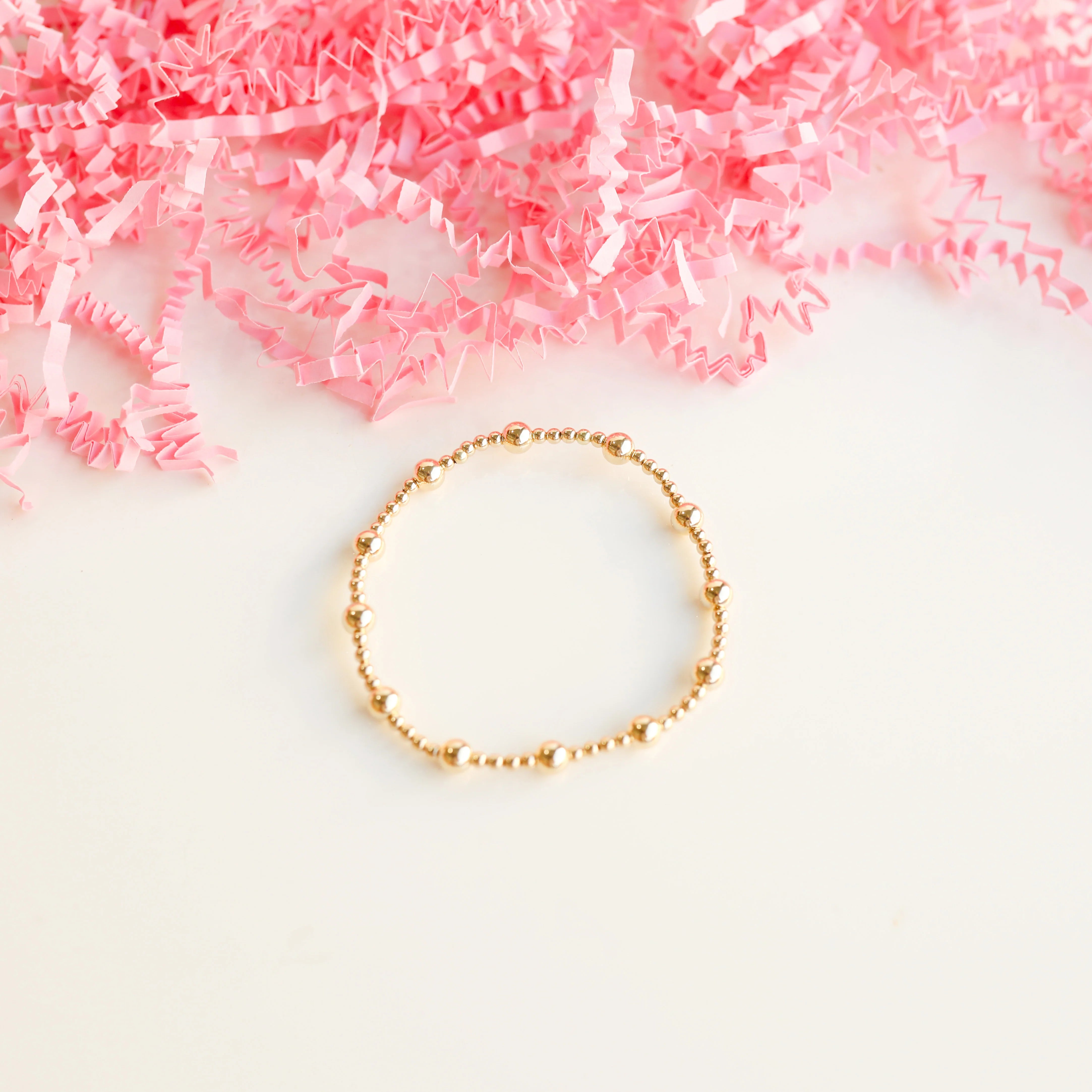 Beaded Blondes | Lively Bracelet in Gold - bestdisneylandrvpark