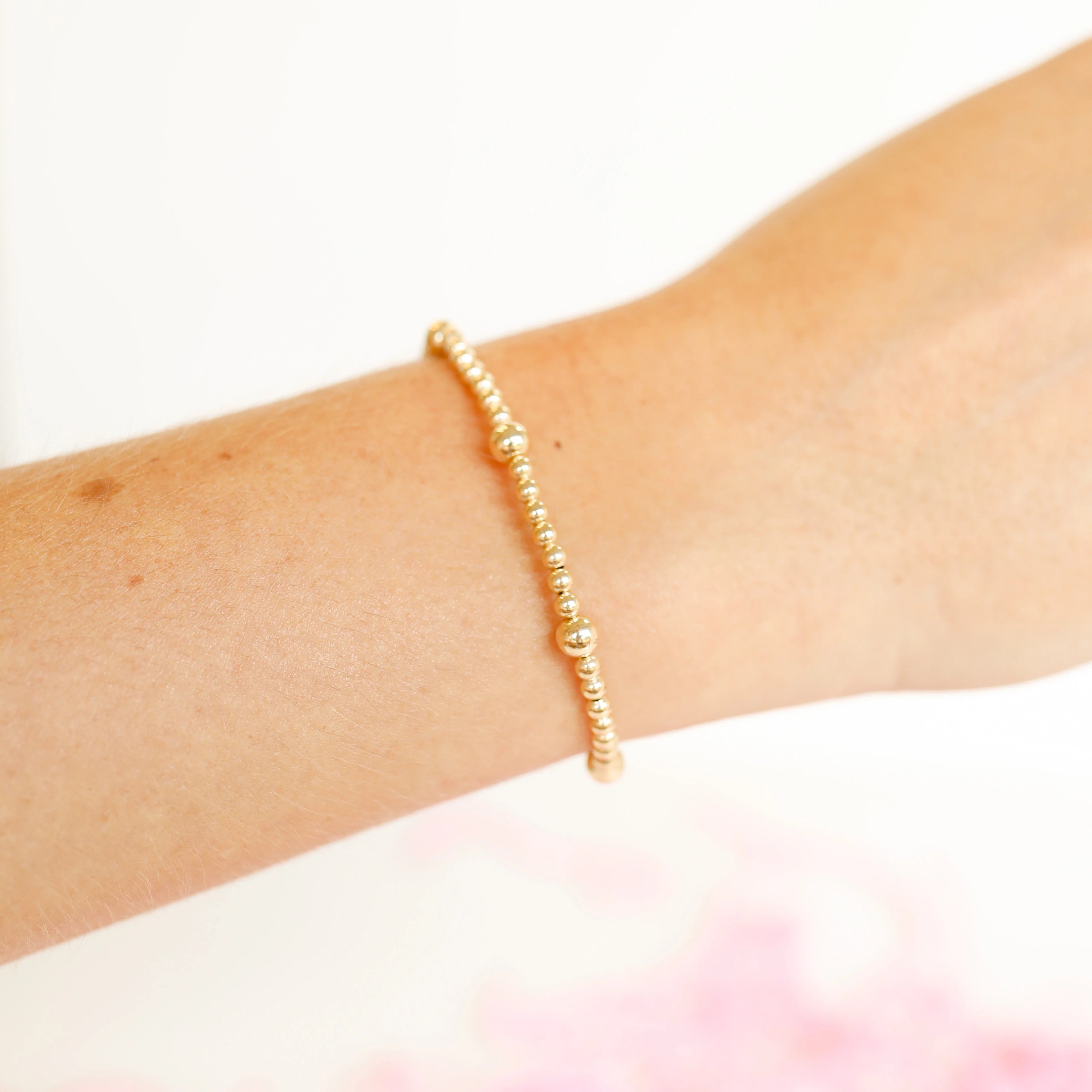 Beaded Blondes | Olive Bracelet in Gold - bestdisneylandrvpark