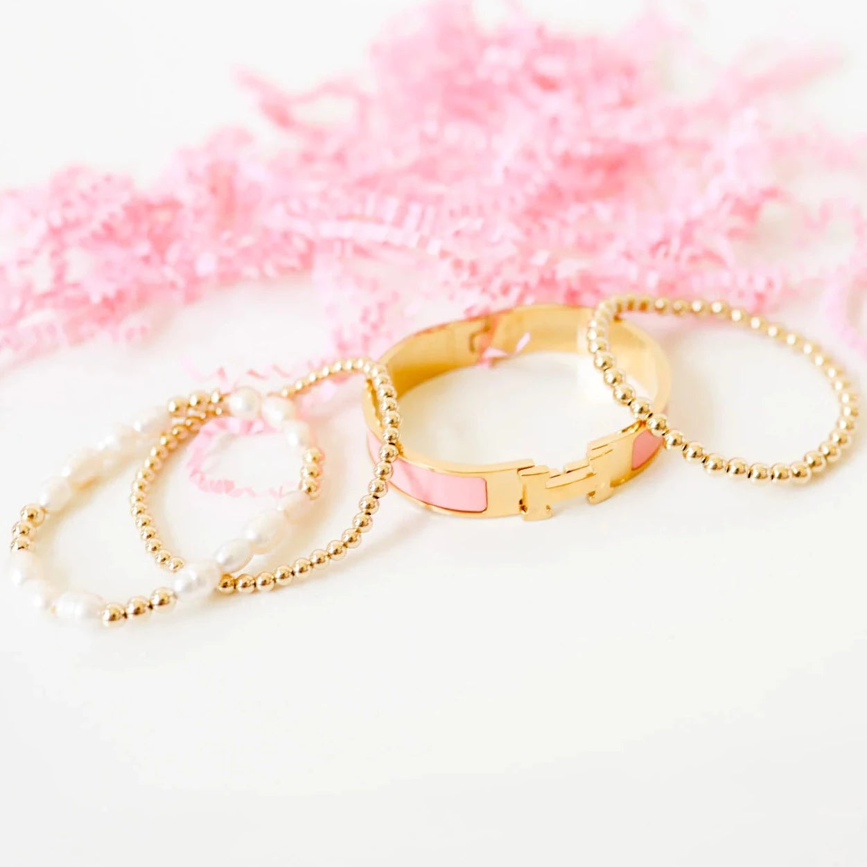 Beaded Blondes | Willow Pearl Bracelet in Gold - bestdisneylandrvpark