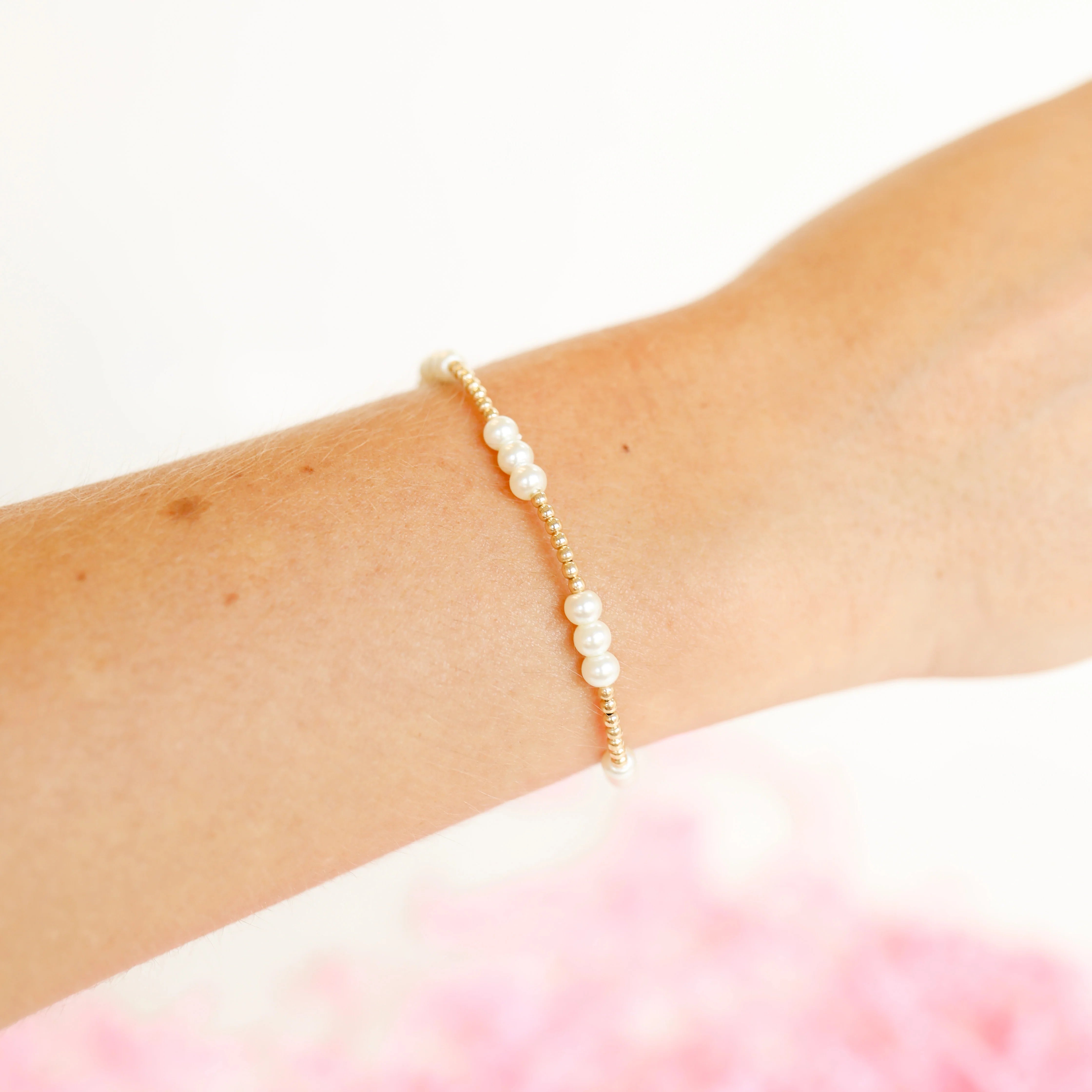 Beaded Blondes | ILY Pearl Bracelet in Gold - bestdisneylandrvpark